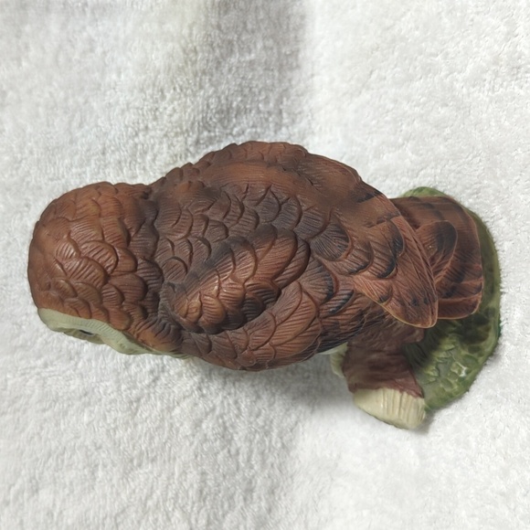 Wal-Mart Vintage Porcelain Bisque Owl Figurine - Picture 4 of 11